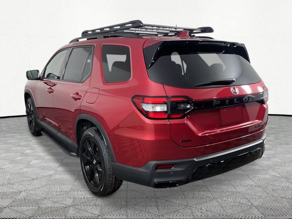 New 2026 Honda Pilot Black Edition image 4