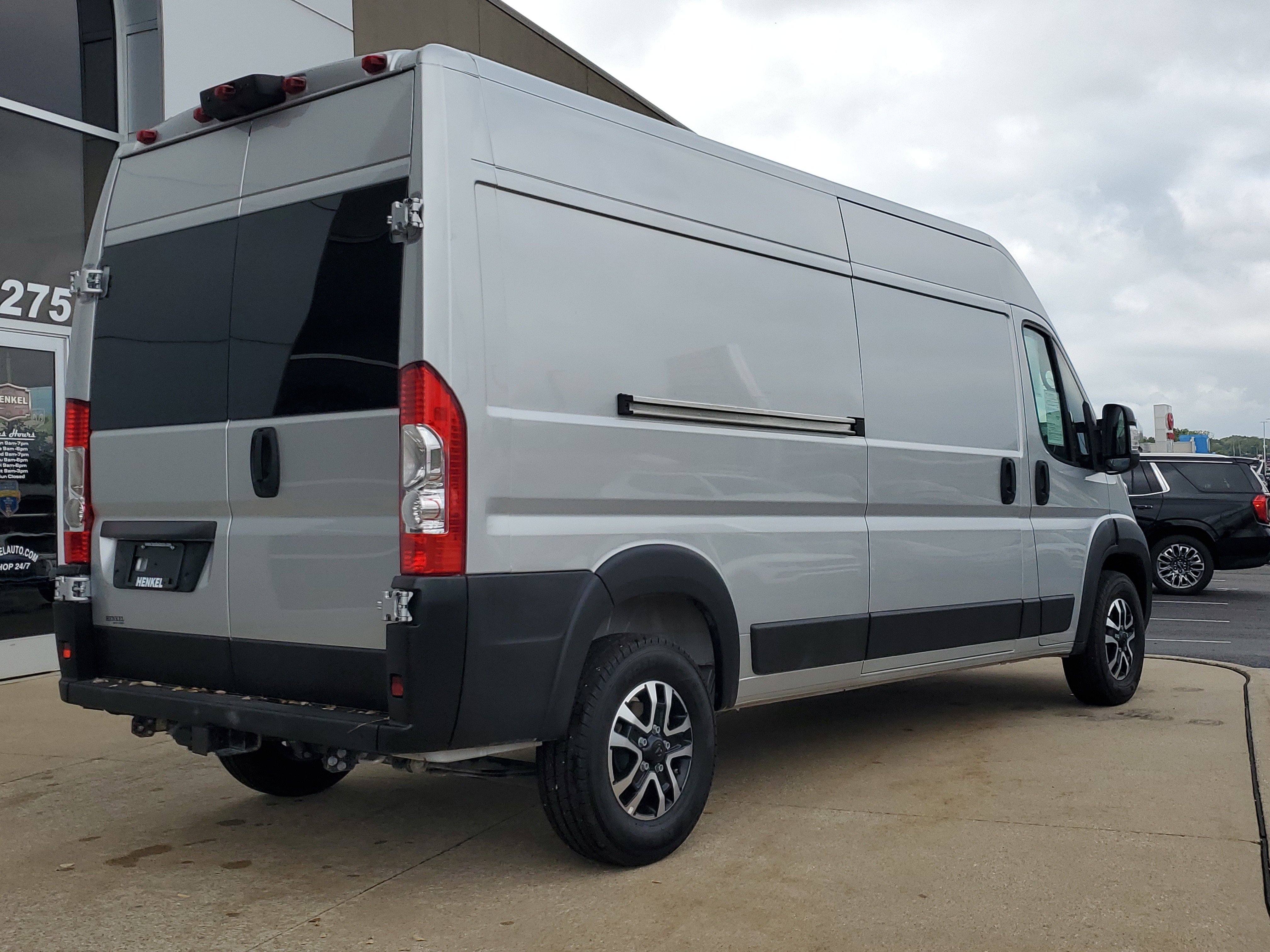 Used 2025 RAM ProMaster 2500 w/ Quick Order Package 22G SLT image 4