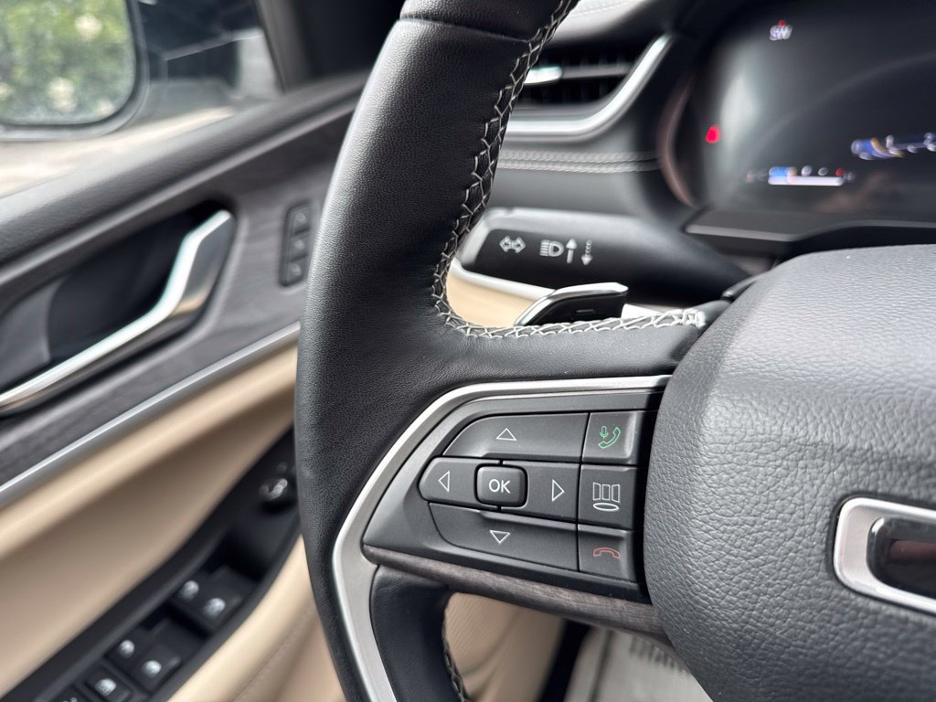 Used 2022 Jeep Grand Cherokee L Limited RWD image 17