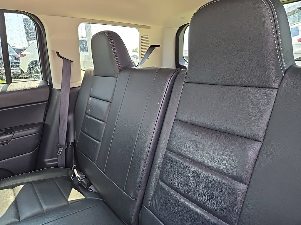 Used 2017 Jeep Patriot High Altitude AWD/4WD image 33