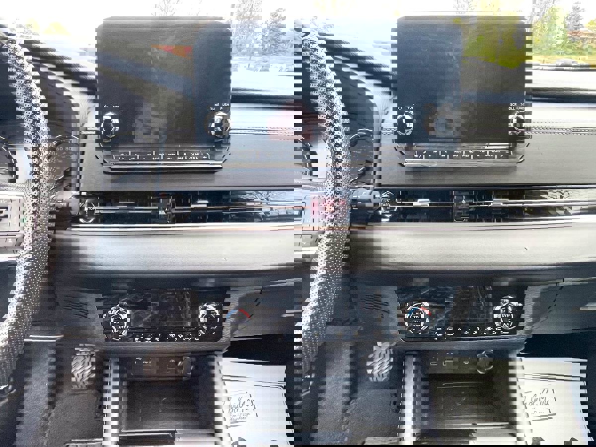 Used 2022 Mitsubishi Outlander SE image 12