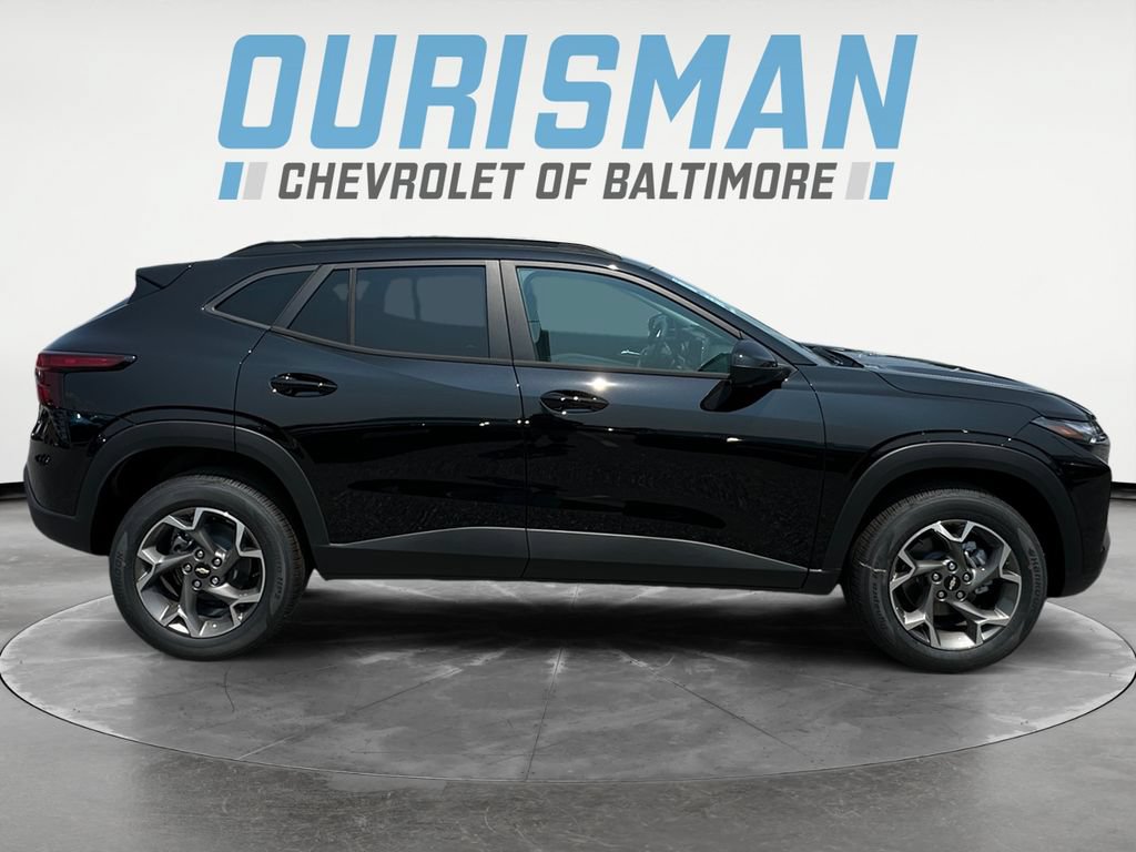 New 2026 Chevrolet Trax LT w/ LT Convenience Package FWD image 7