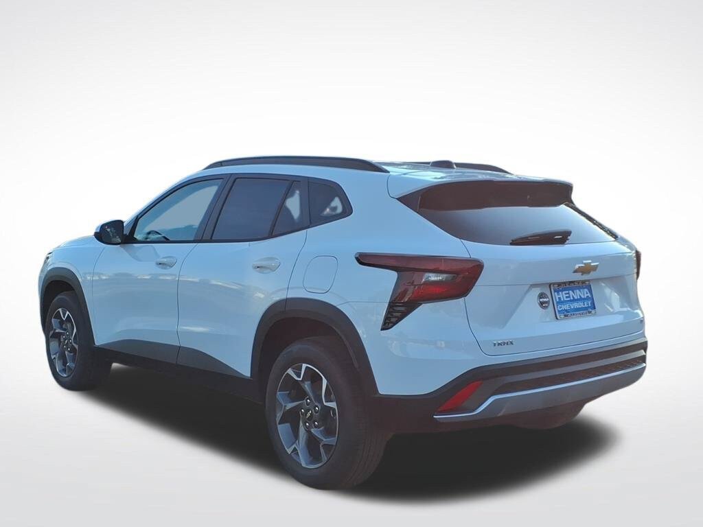 New 2026 Chevrolet Trax LT w/ Driver Confidence Package FWD image 5