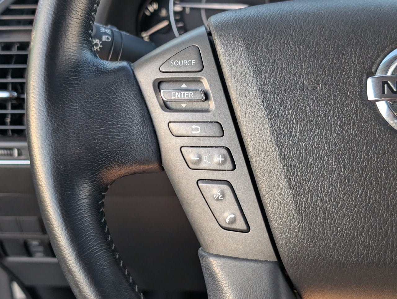 Used 2020 Nissan Armada SL w/ Premium Package RWD image 22