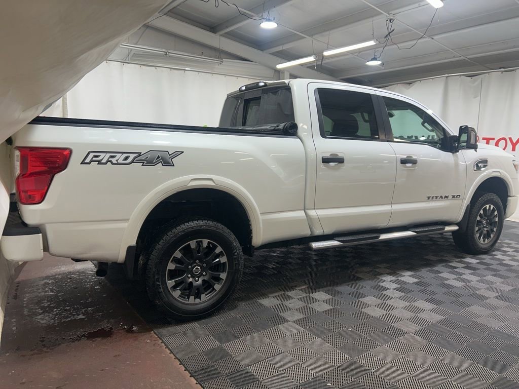 Used 2019 Nissan Titan PRO-4X AWD/4WD image 8