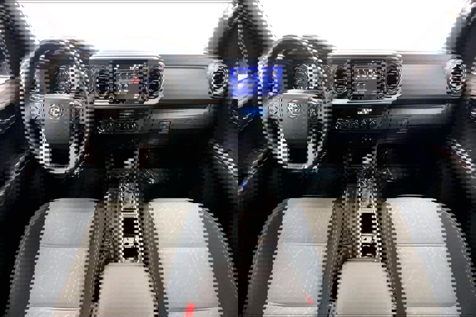 Used 2022 Toyota Tacoma TRD Off-Road image 18