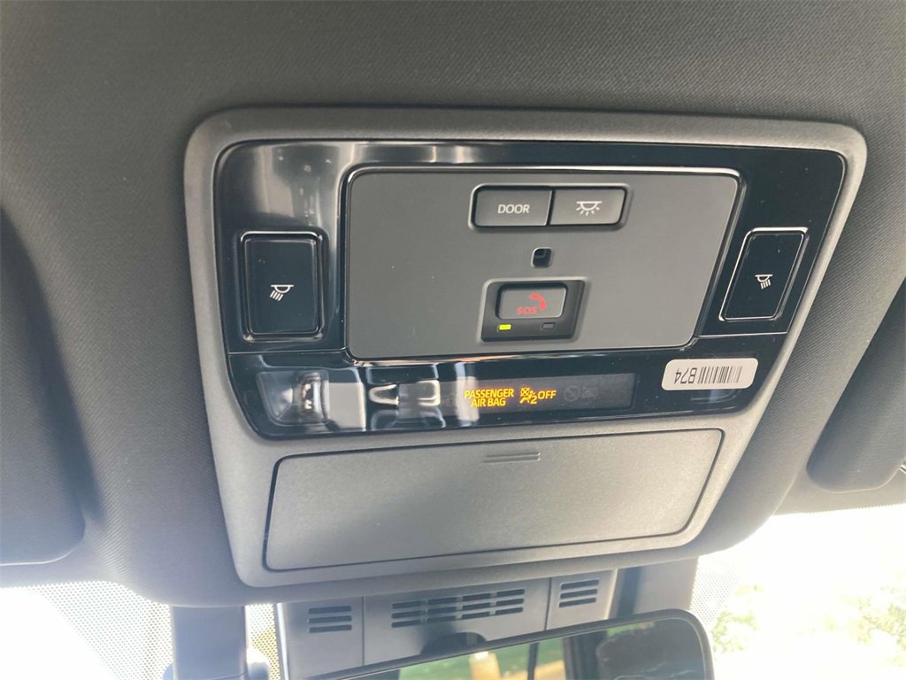 New 2025 Lexus TX 500h AWD image 18