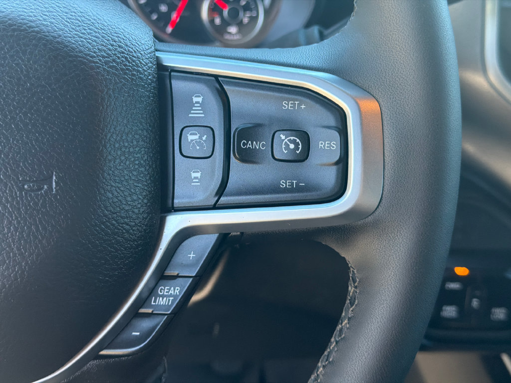 Used 2025 RAM 2500 Big Horn AWD/4WD image 25