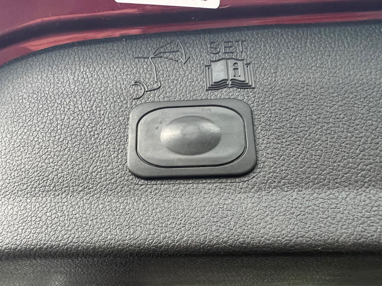 Used 2014 Ford Escape Titanium AWD/4WD image 34