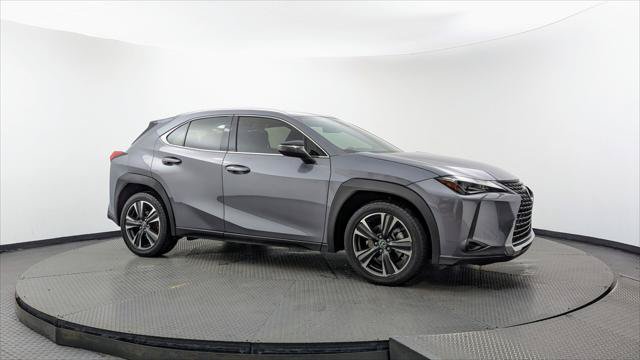 Used 2020 Lexus UX 200 w/ Accessory Package FWD image 11