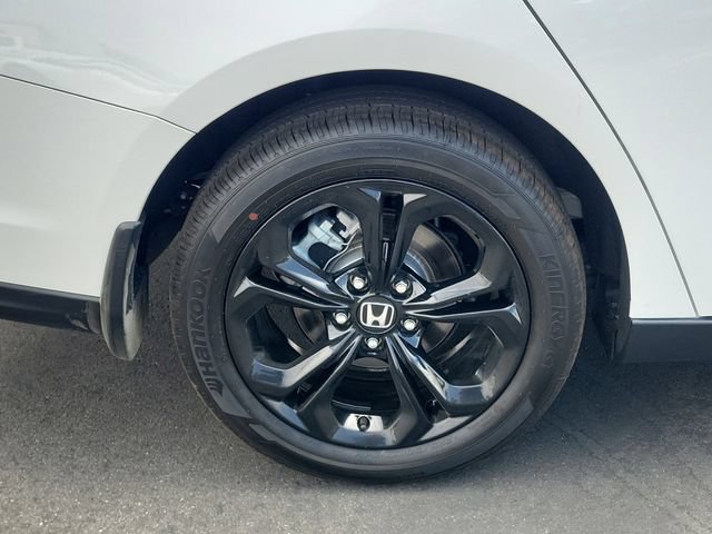 Certified 2025 Honda Accord SE image 6