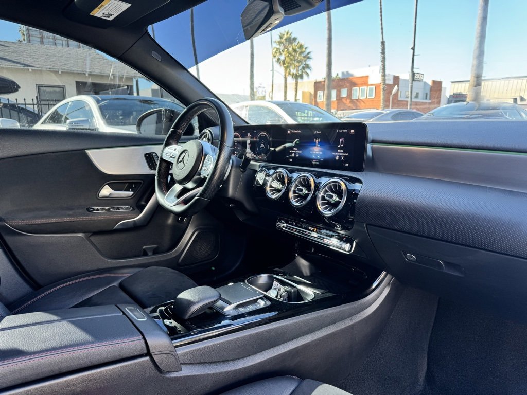 Used 2021 Mercedes-Benz A 220 image 25