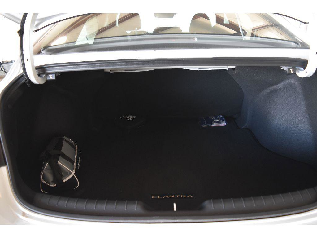 New 2025 Hyundai Elantra Sport image 69