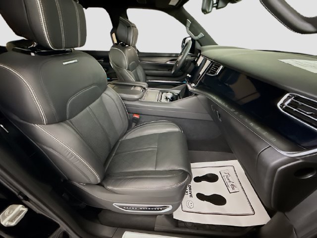 Used 2024 Jeep Grand Wagoneer Series II Obsidian w/ Quick Order Packagew 28T AWD/4WD image 31