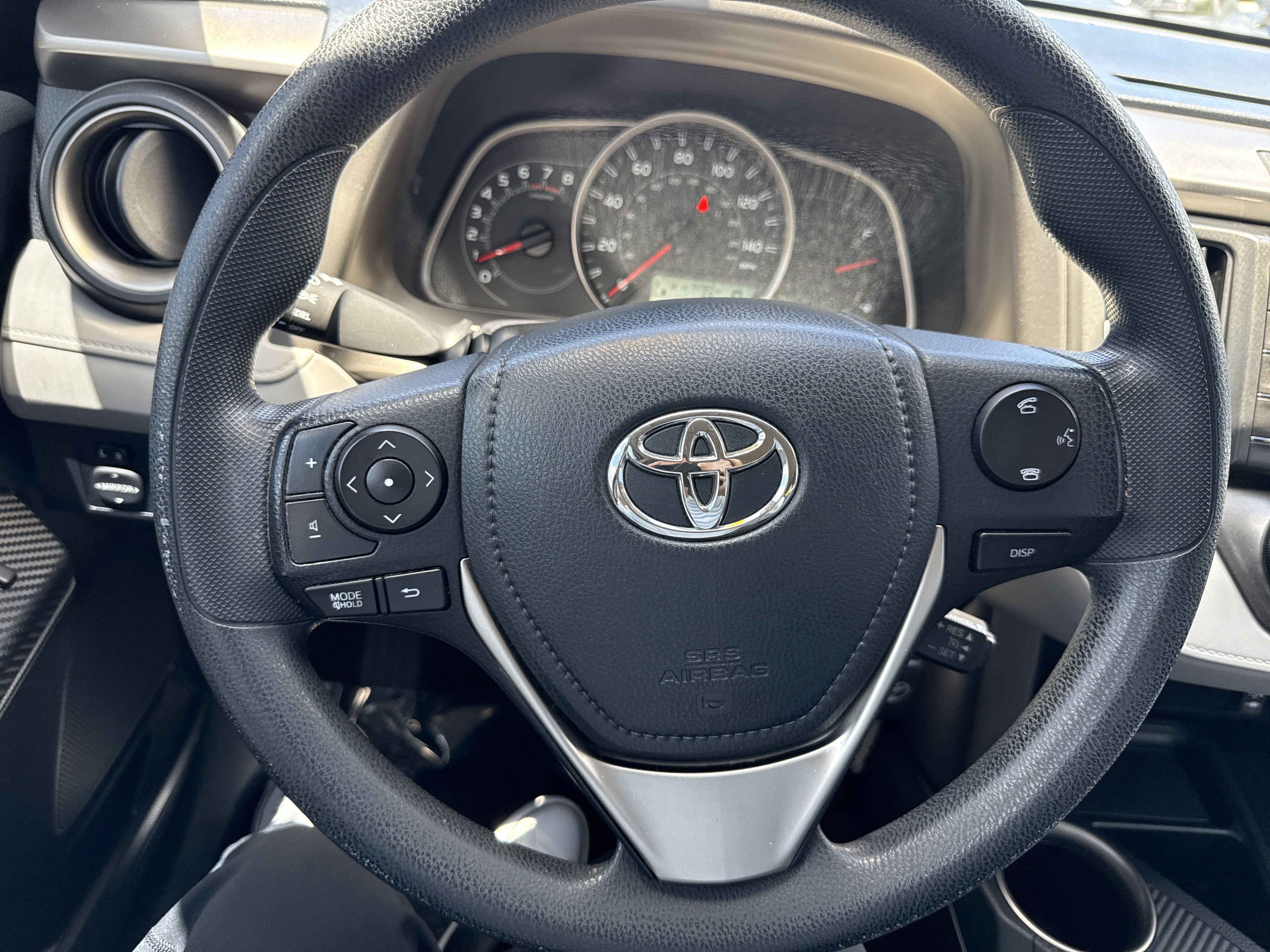 Used 2015 Toyota RAV4 LE FWD image 20
