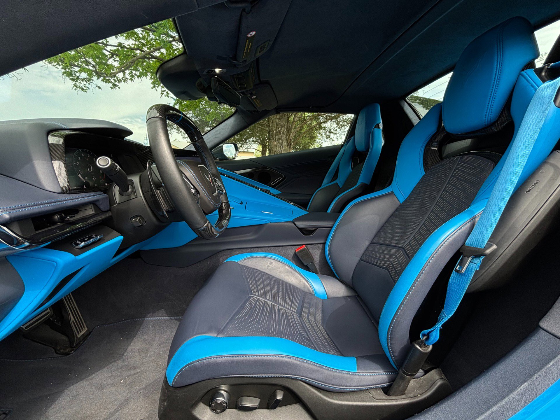 Used 2025 Chevrolet Corvette Z06 RWD image 9