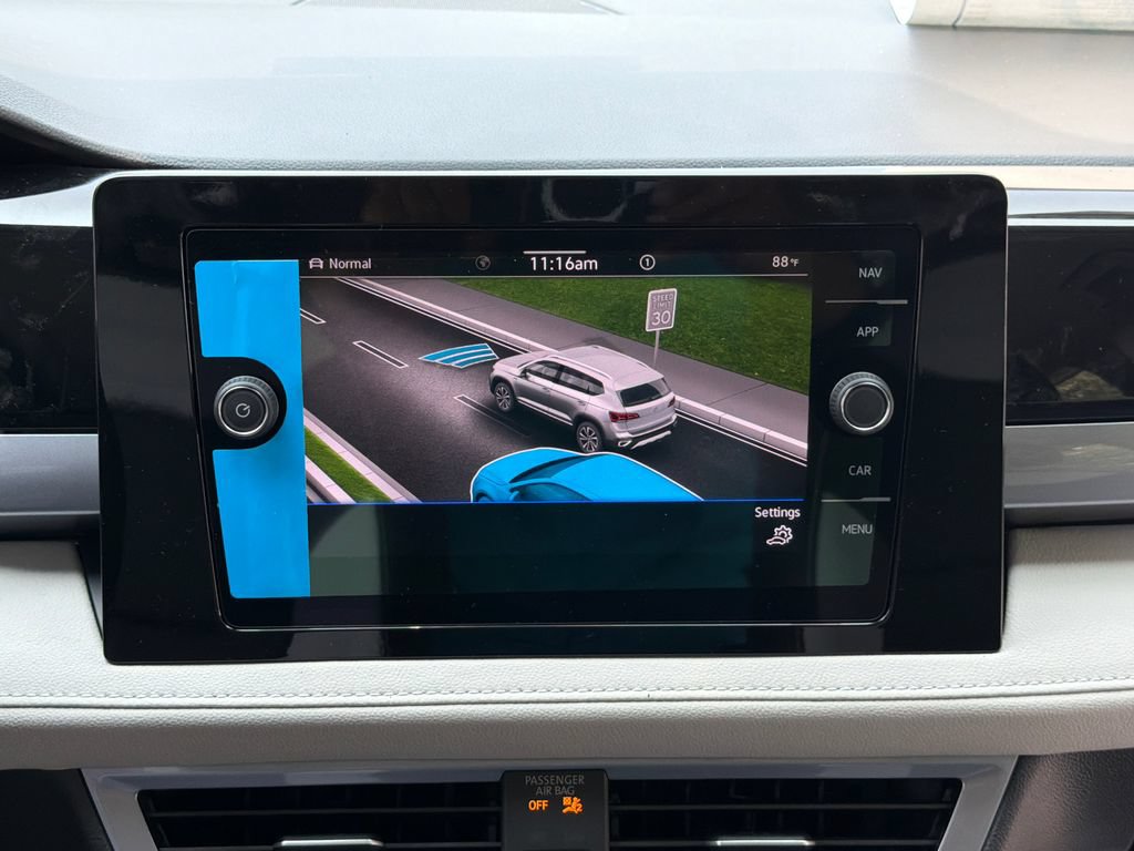 New 2026 Volkswagen Taos SEL AWD/4WD image 11