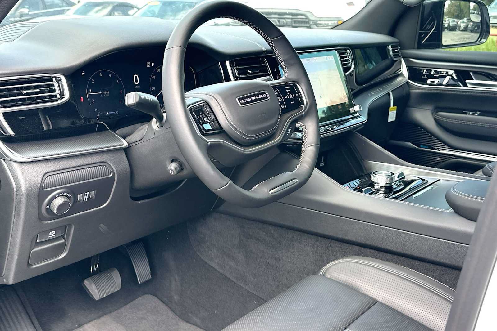 New 2026 Jeep Grand Wagoneer Summit w/ Premium Group III AWD/4WD image 18