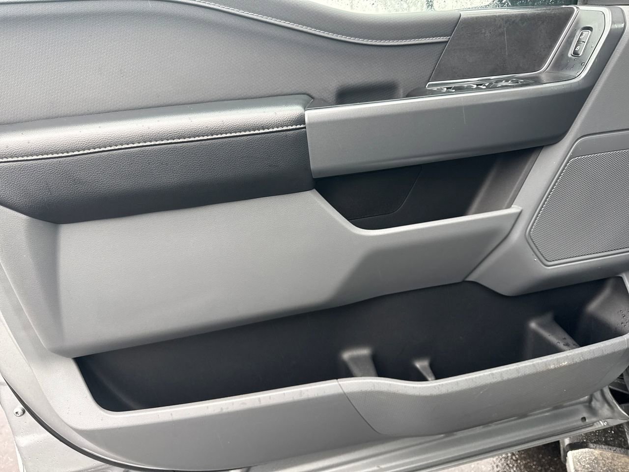 Used 2024 Ford F150 XLT w/ Tow/Haul Package image 14