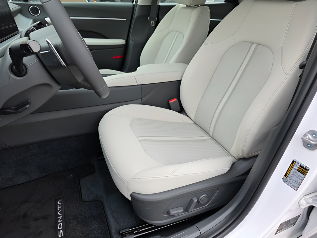 New 2026 Hyundai Sonata SEL FWD image 13