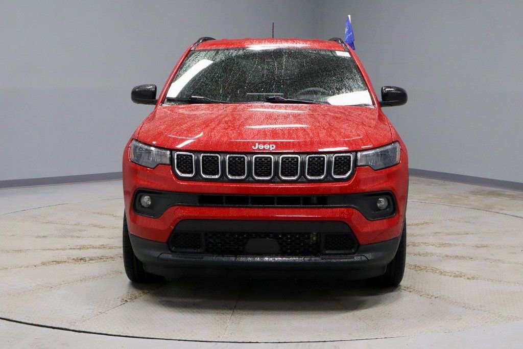 Used 2023 Jeep Compass Latitude image 5