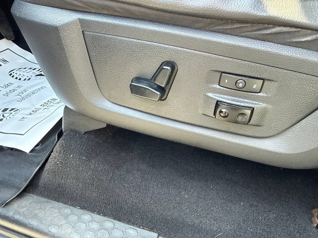 Used 2012 RAM 1500 Laramie AWD/4WD image 26