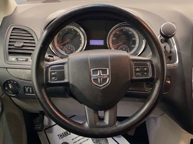 Used 2014 Dodge Grand Caravan SXT FWD image 25