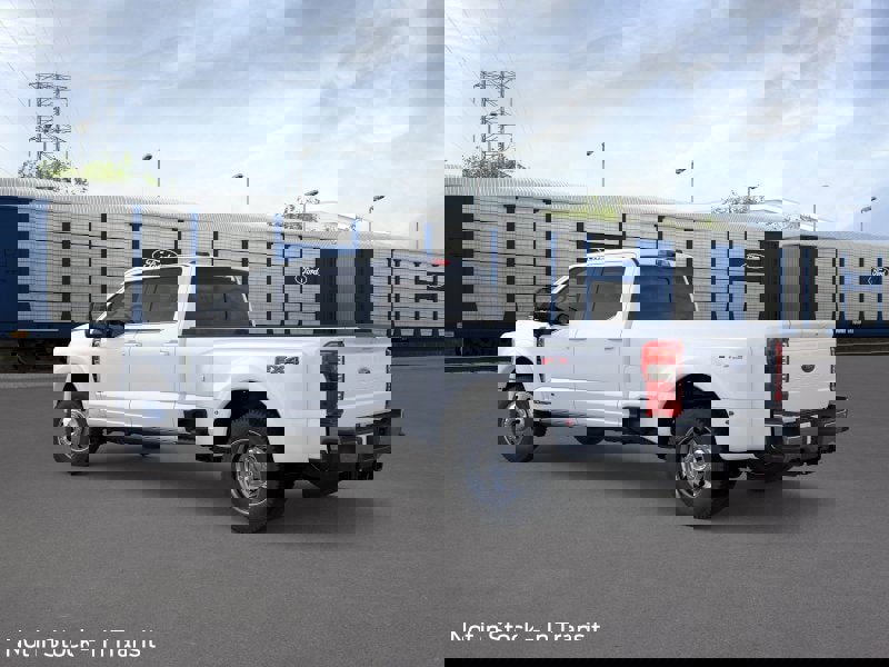 New 2026 Ford F450 4x4 Crew Cab Super Duty image 4