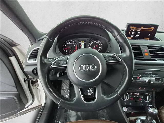 Used 2018 Audi Q3 2.0T Premium Plus w/ Premium Plus Package AWD/4WD image 30