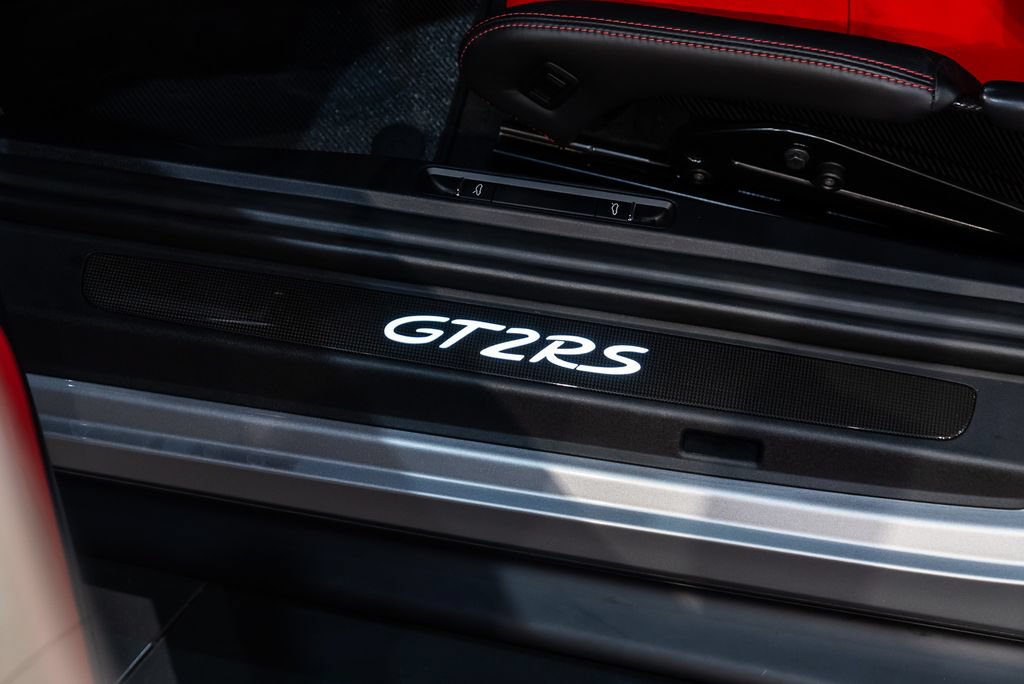 Used 2018 Porsche 911 GT2 RS RWD image 25