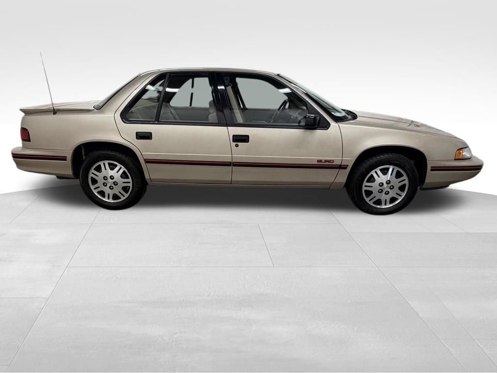 Used 1994 Chevrolet Lumina Euro FWD image 11