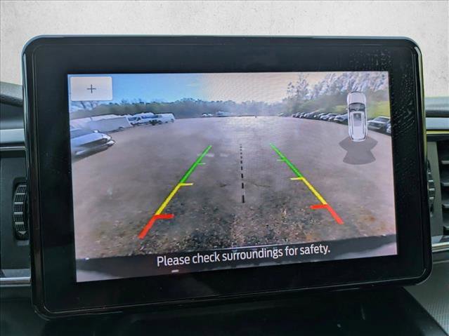 Used 2020 Ford Explorer XLT w/ Equipment Group 202A AWD/4WD image 13