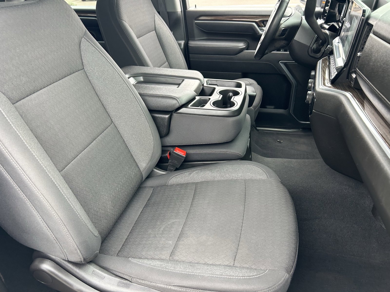 Certified 2025 Chevrolet Silverado 2500 LT w/ Safety Package AWD/4WD image 9
