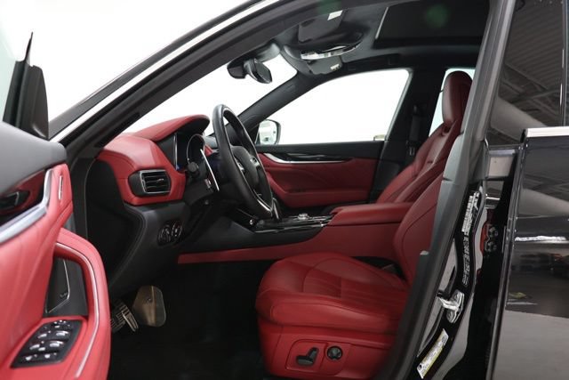 Used 2020 Maserati Levante S GranSport AWD/4WD image 16