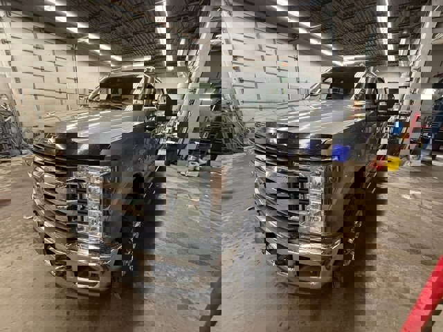 Used 2019 Ford F250 XLT w/ XLT Premium Package image 2