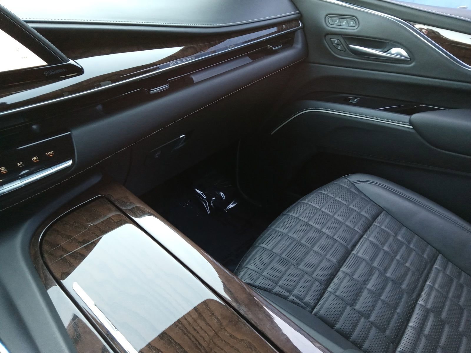 Used 2021 Cadillac Escalade Sport Platinum image 21