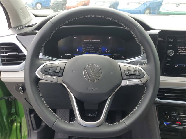 New 2025 Volkswagen Taos SE image 25
