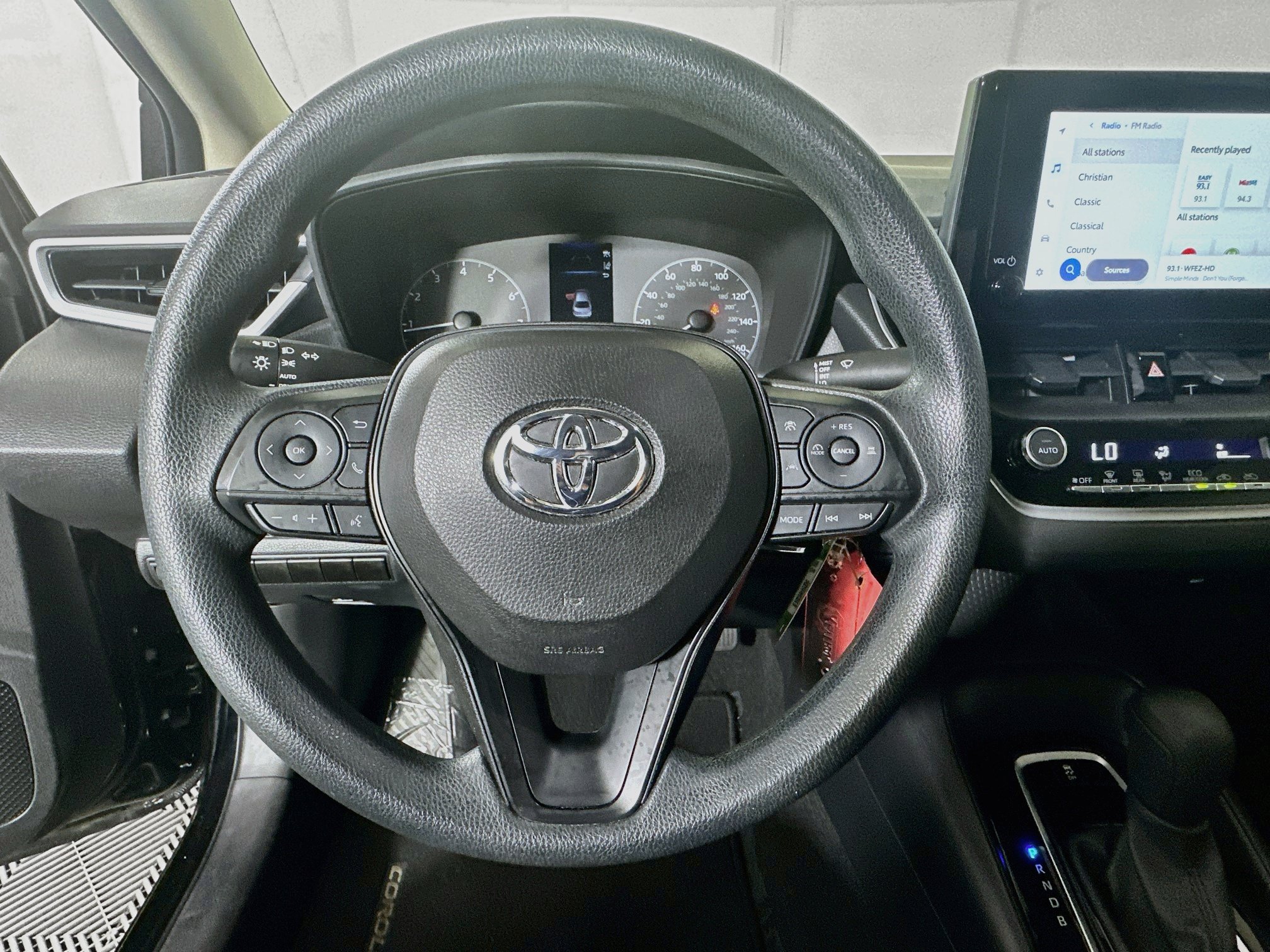 Used 2023 Toyota Corolla LE FWD image 15