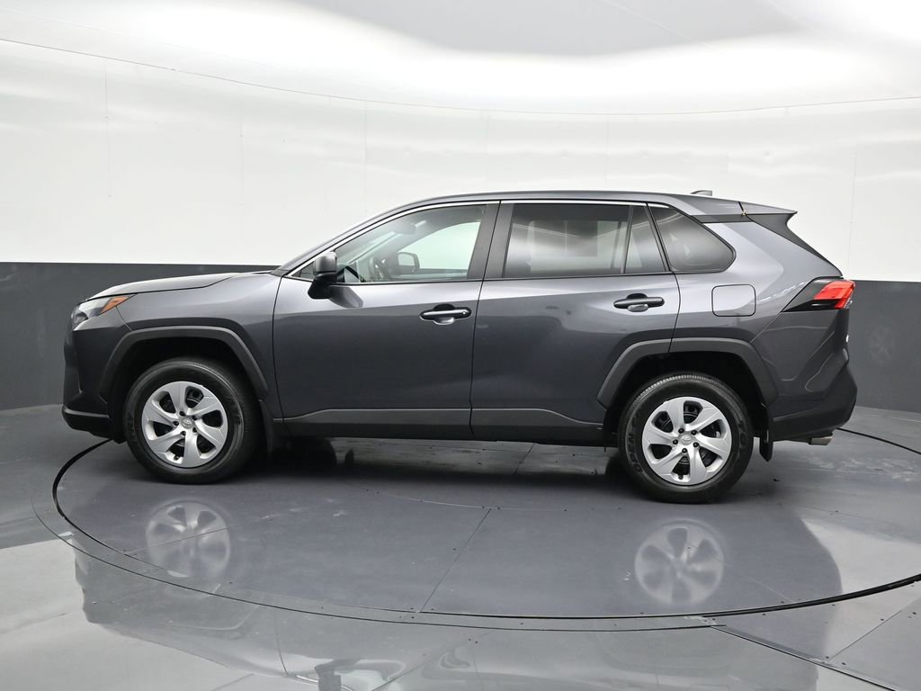Used 2024 Toyota RAV4 LE image 2