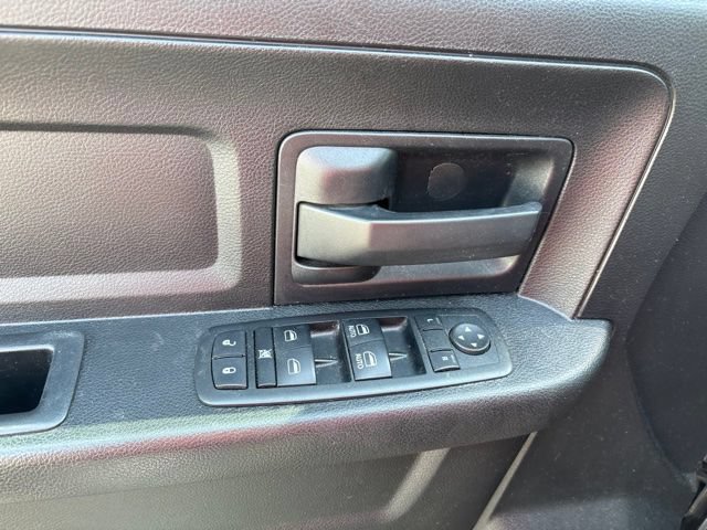 Used 2014 RAM 1500 Express AWD/4WD image 18