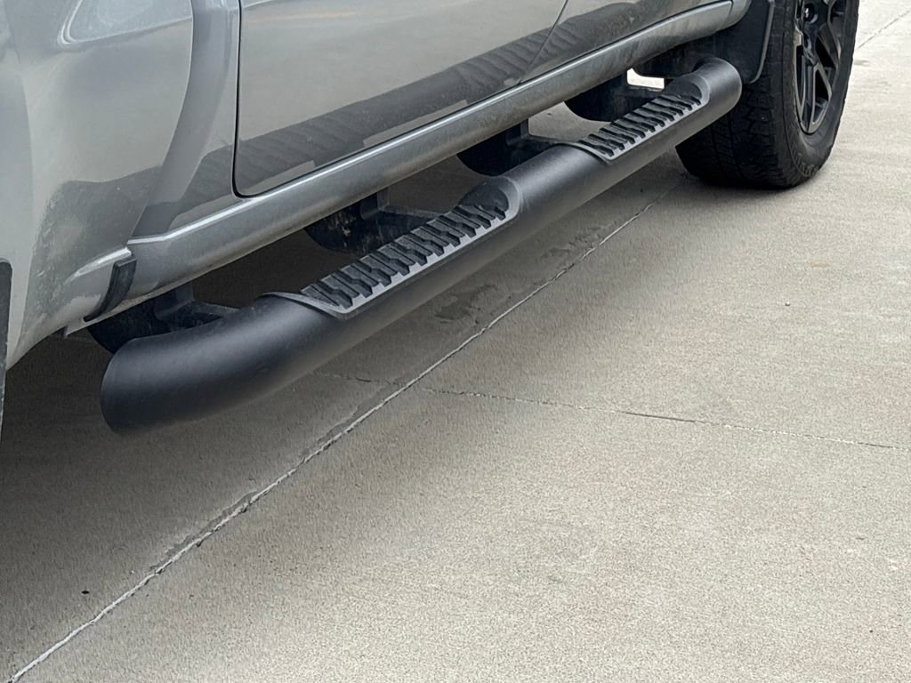 Used 2024 Chevrolet Silverado 1500 Custom Trail Boss w/ Turbomax Blackout Package AWD/4WD image 39