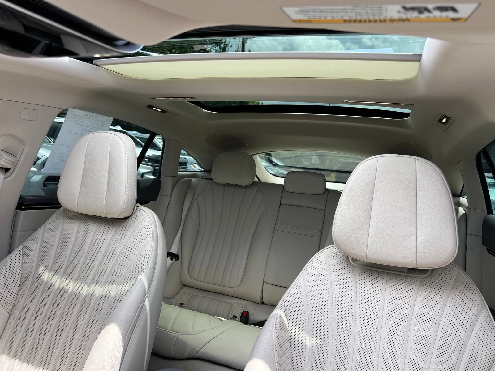 Used 2022 Mercedes-Benz EQS 580 4MATIC Sedan image 36