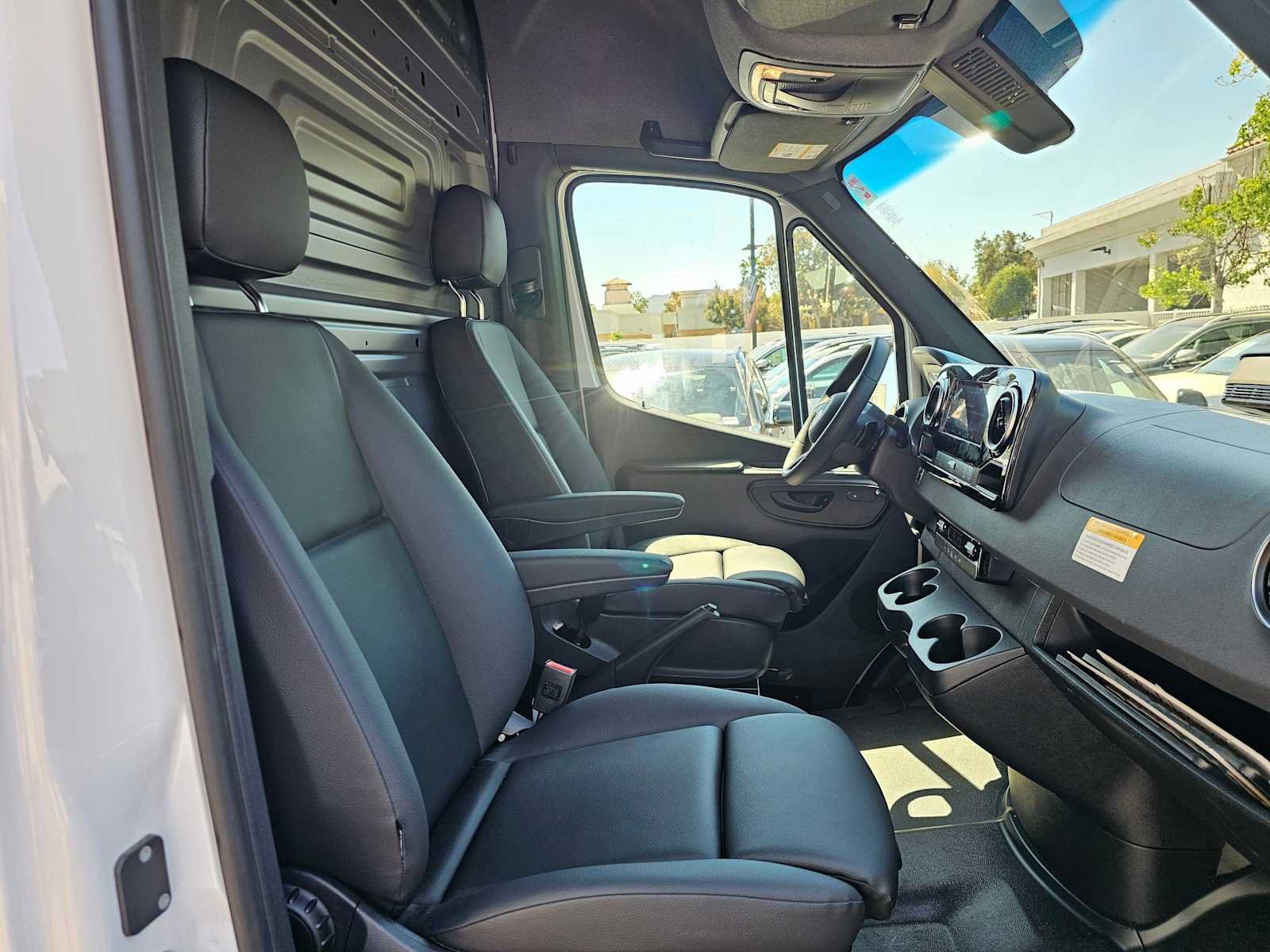 Used 2026 Mercedes-Benz Sprinter 2500 image 10