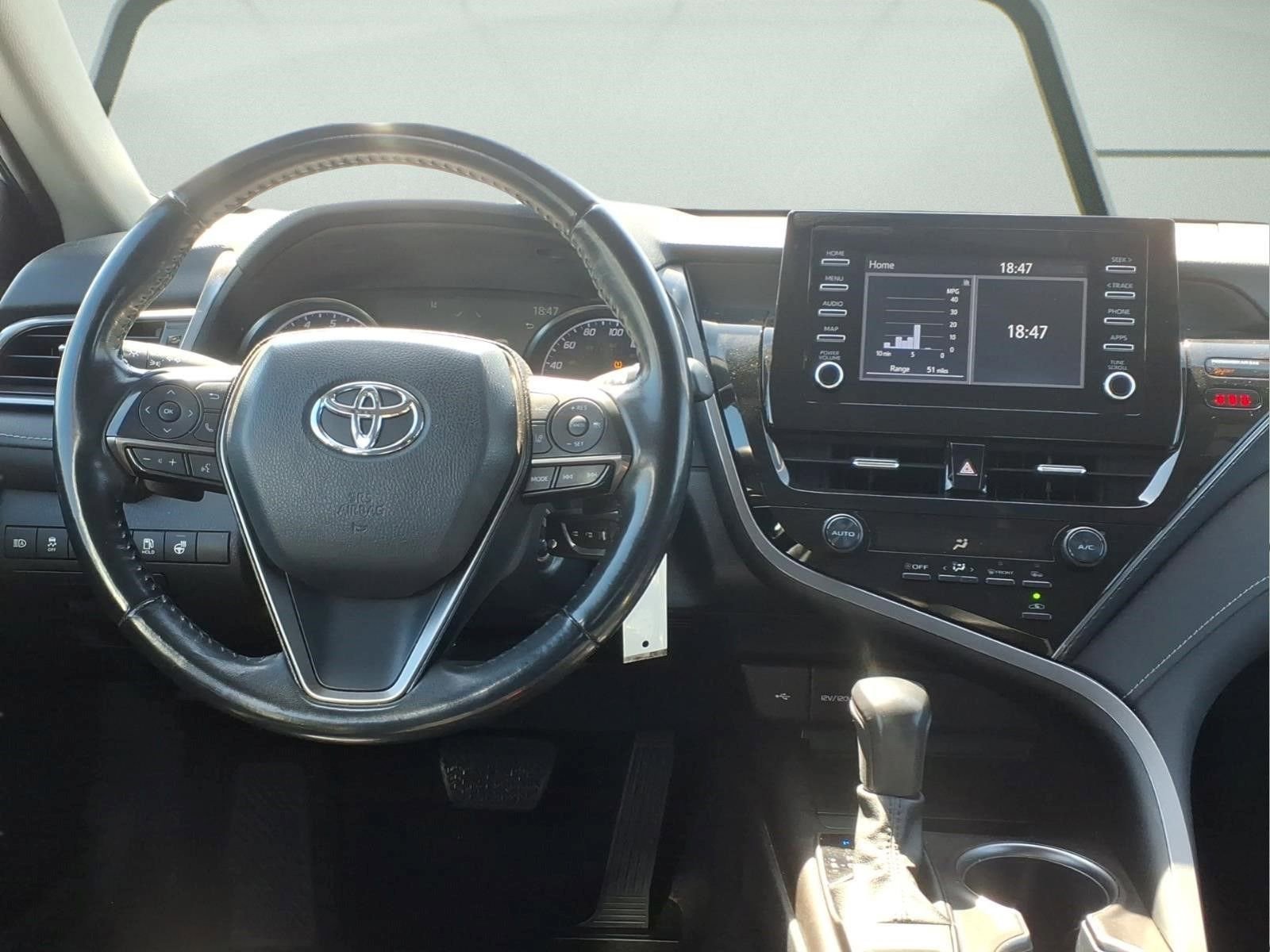 Used 2022 Toyota Camry SE AWD/4WD image 10