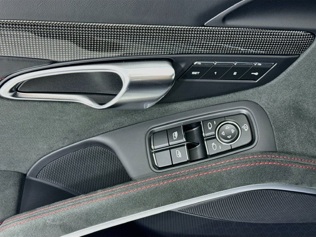 Certified 2025 Porsche 718 Cayman GTS RWD image 11