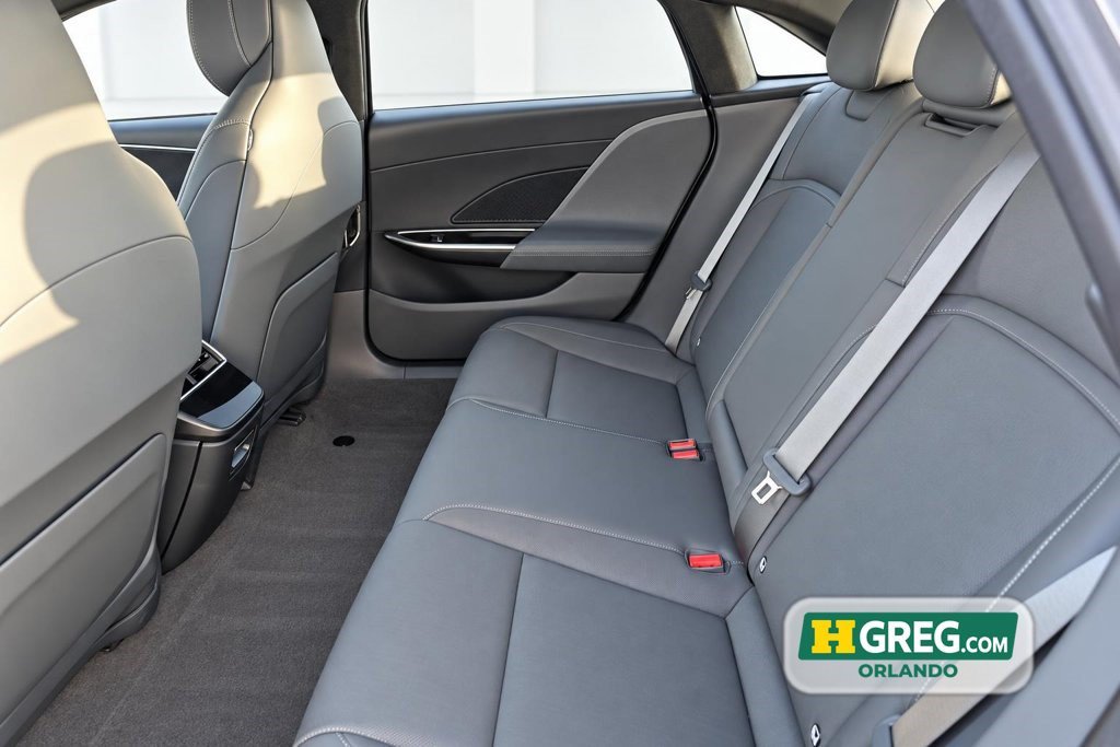 Used 2024 Lucid Air Touring AWD/4WD image 13
