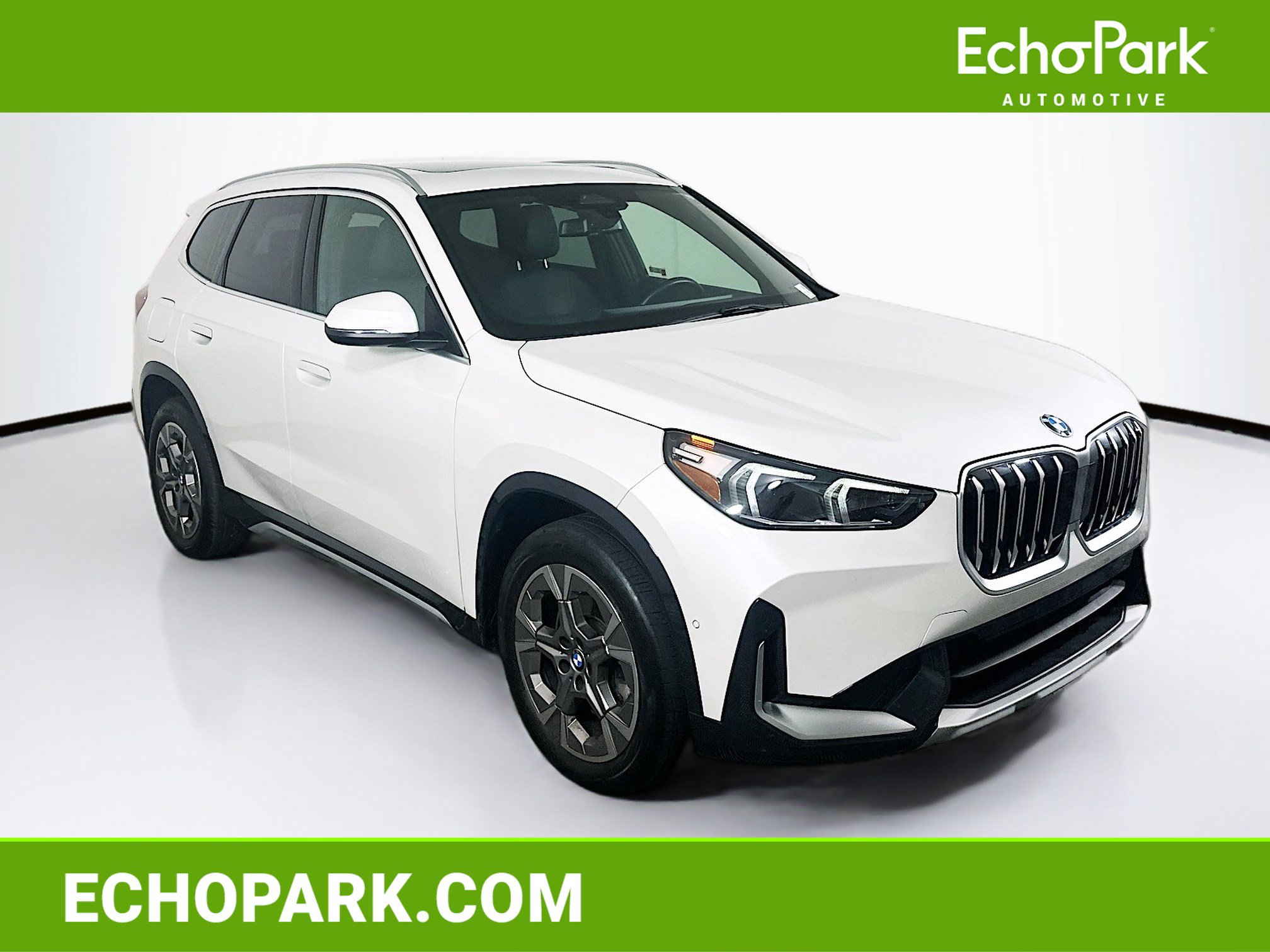 Used 2025 BMW X1 xDrive28i AWD/4WD image 1