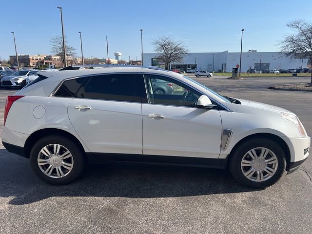 Used 2014 Cadillac SRX Luxury image 2