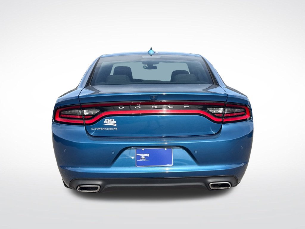 Used 2023 Dodge Charger SXT RWD image 4