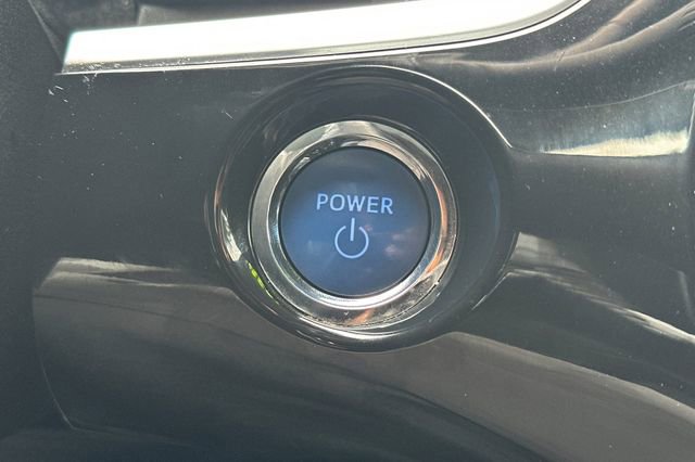 Used 2021 Toyota Prius Prime XLE image 26